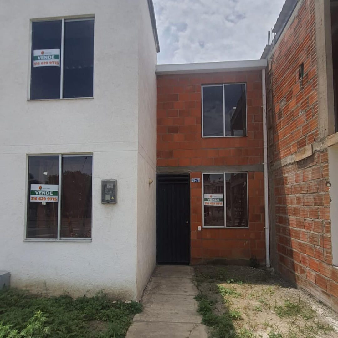 Casa en venta en obra gris barrio Nogales, Palmira